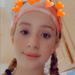 Meet your Posher, Adrianna